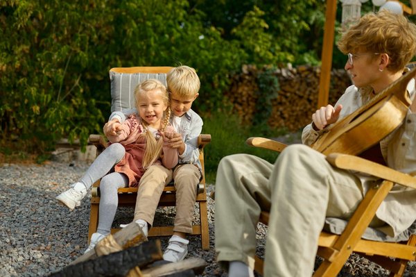 Camping dans la Drôme : l'importance de la présence d'un club enfant